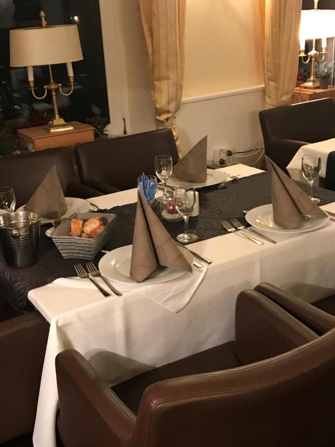 Elbhotel Bleckede Kültér fotó